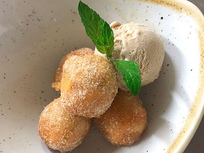 Pumpkin buñuelos with chestnut ice cream