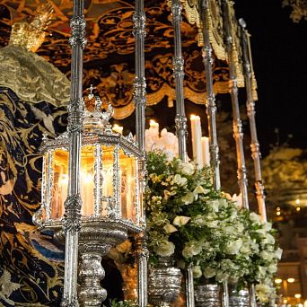 The steps of the canopy of the Virgen de los Dolores is a prodigal of Alicante crafts