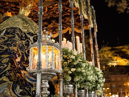 The steps of the canopy of the Virgen de los Dolores is a prodigal of Alicante crafts