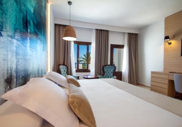 Double contemporaine avec salon