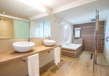 Salle de bain de la chambre Junior Suite Nao