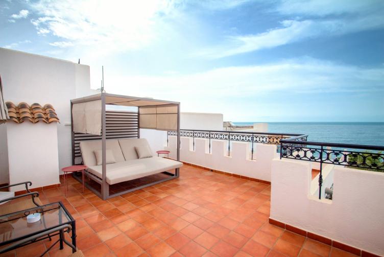 Терраса Президентского номера Люкс с видом на море