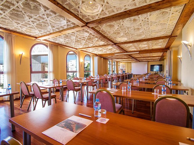 Имперская комната школьного режима