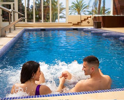 Piscina del Spa & Wellness Montiboli