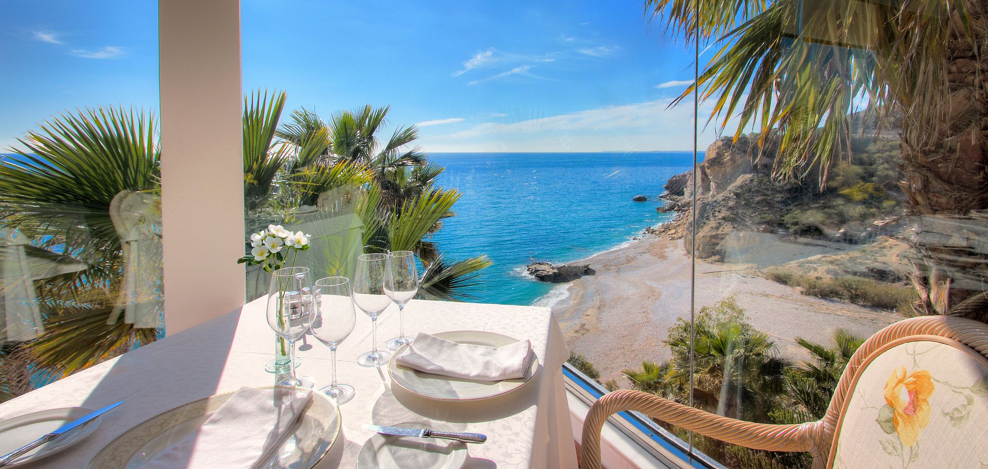 Виды из ресторана Император