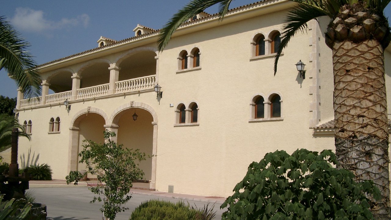 Bodegas Enrique Mendoza 